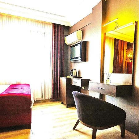 Atesde Dustu Salvara Istambul Exterior foto