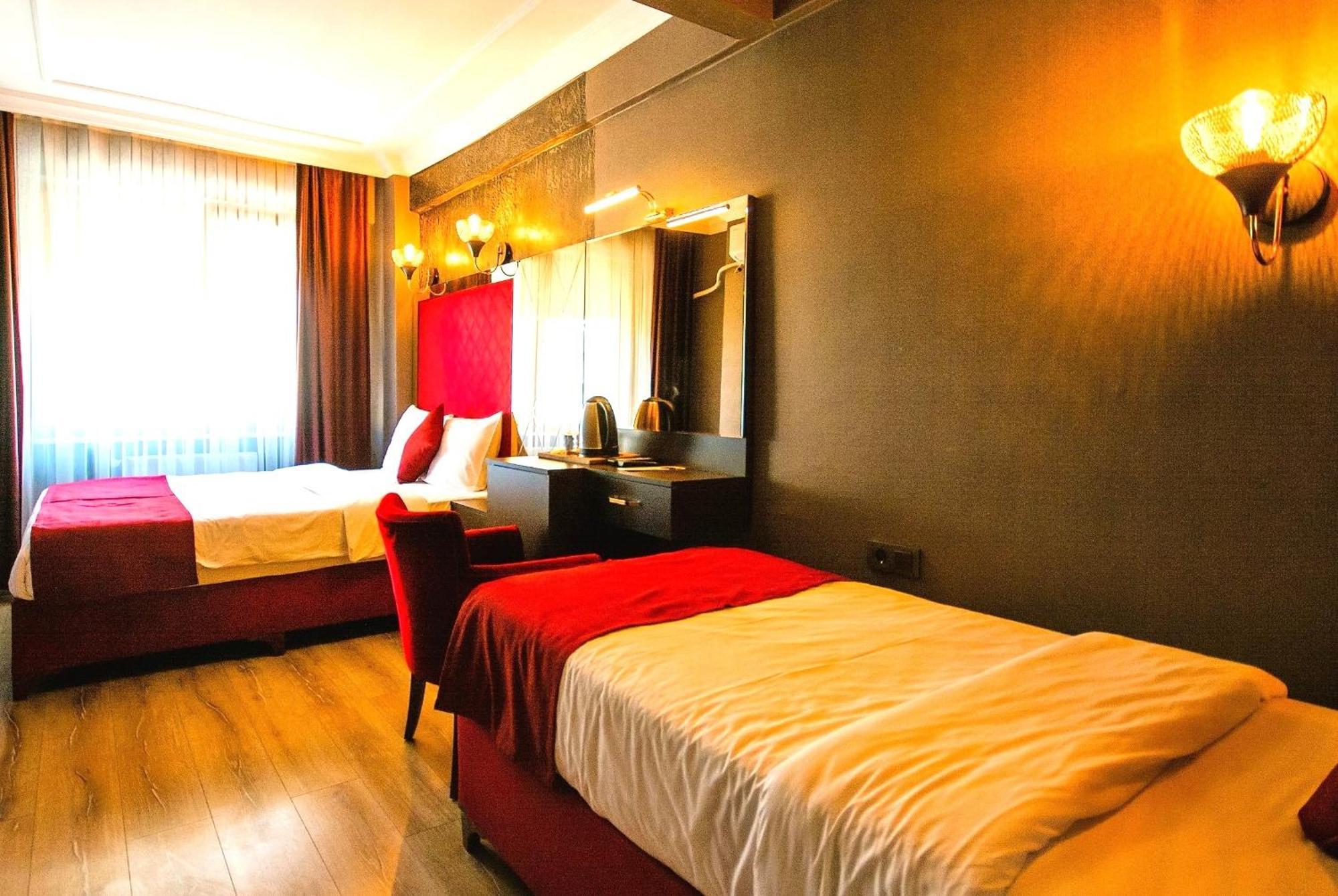 Atesde Dustu Salvara Istambul Exterior foto