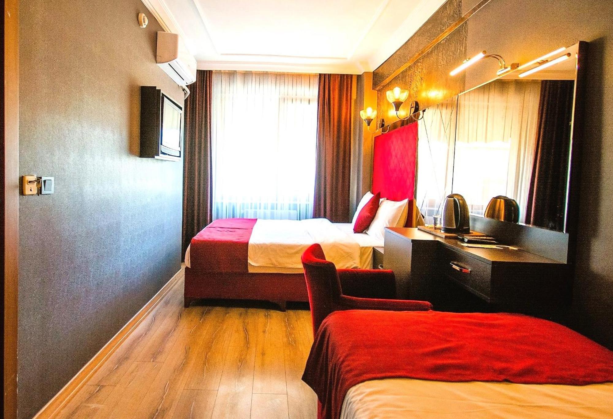 Atesde Dustu Salvara Istambul Exterior foto